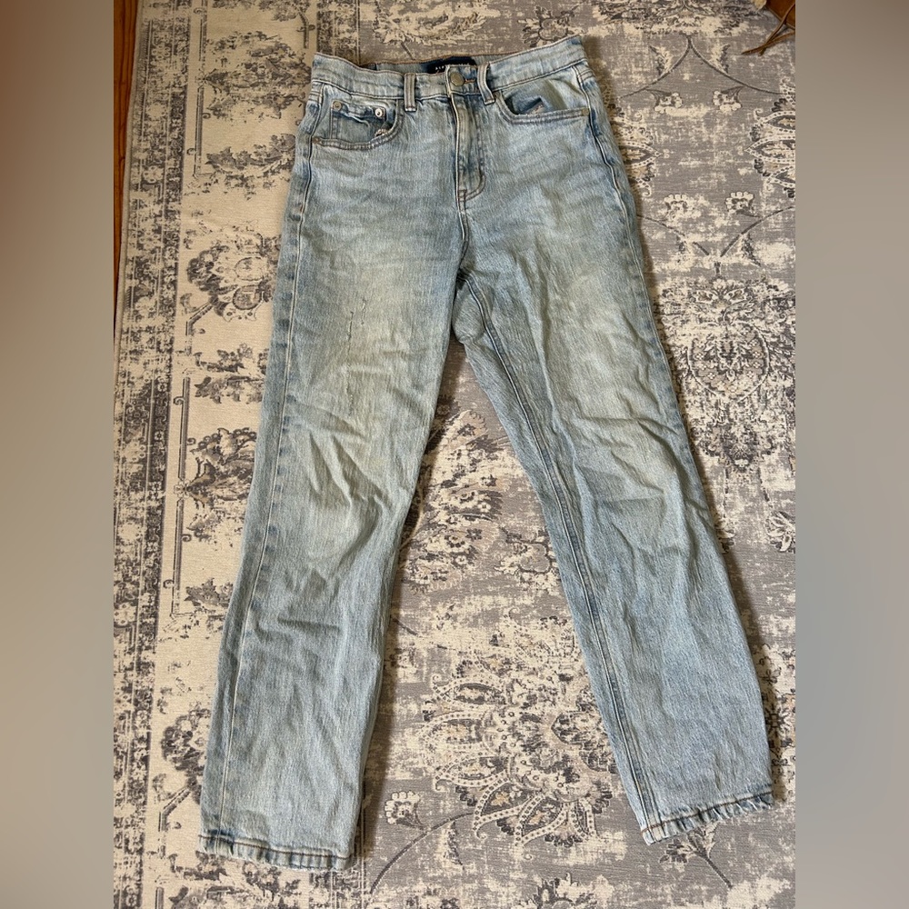 Baggy Mom Jeans